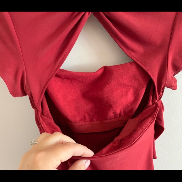 Gorgeous!! Crimson red dress - Picture 3 of 4